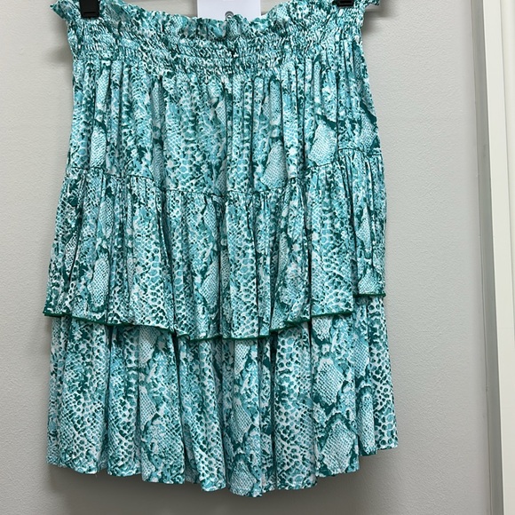 Feather & Find Paradisio ruffle top and skirt set - Picture 12 of 13